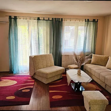 Trio דירה Vrnjačka Banja